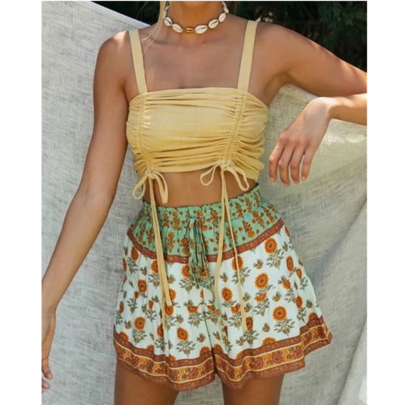 Pants - 027 Boho Green Floral Gypsy Elastic Waist Shorts